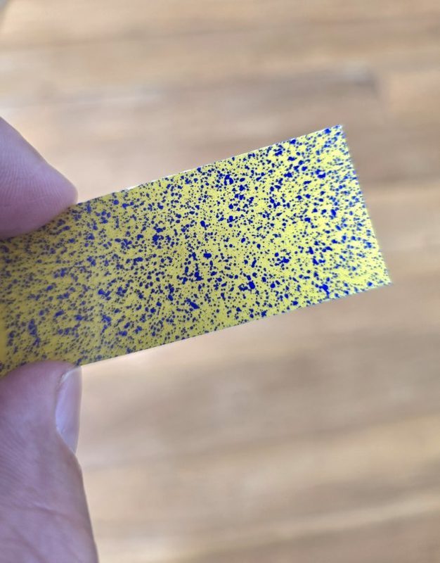 Teste de gotas em papel hidrossensível